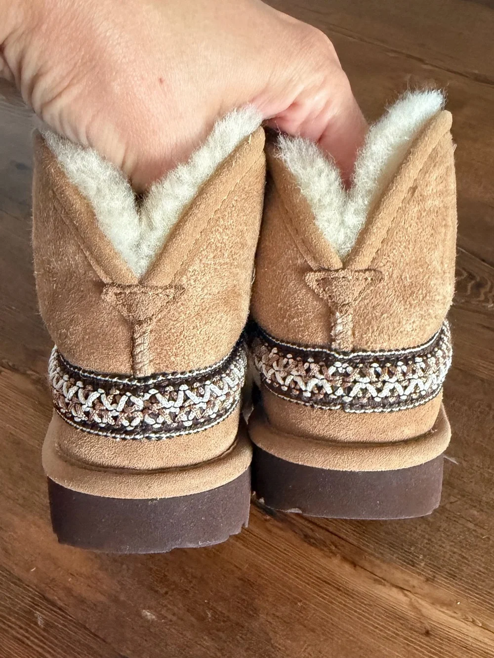 Ugg Kids Classic Faux Fur Mini Crescent Boot - Chestnut